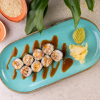 Макі рол з вугрем